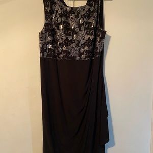 Sleeveless woman’s dress